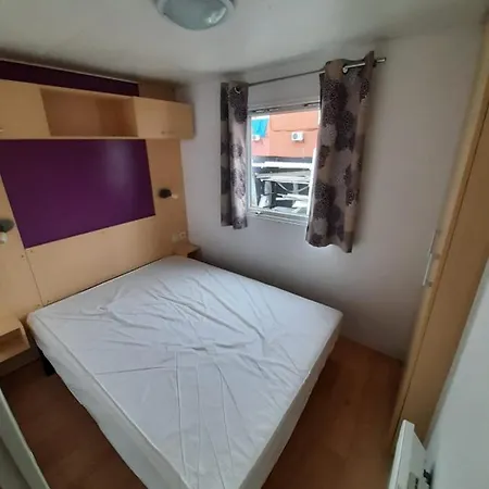 Marina 4 * Los Barrios